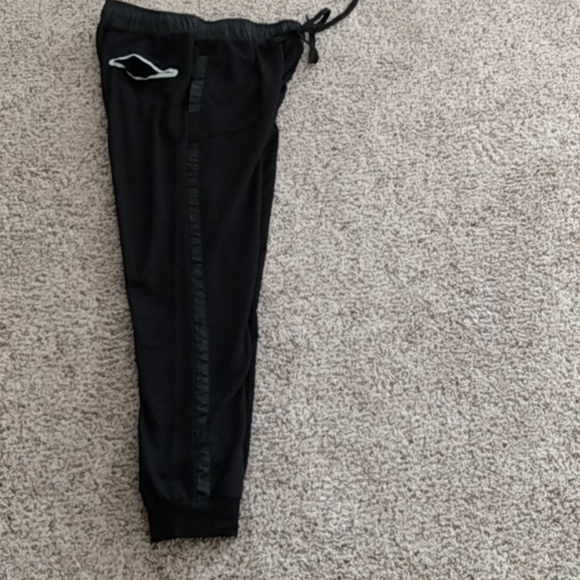 Black jogger sweatpants small - Picture 5 of 5